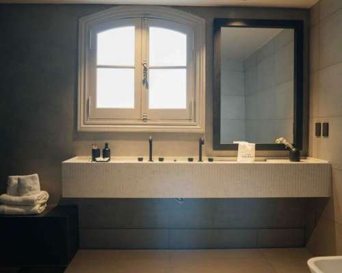 Ba&ntilde;o de Habitacion Suite